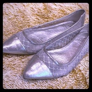 Adrianna Papell silver rhinestone pointy toe flats